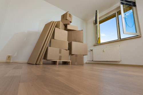Moving day planning for a Hamptonhill residential property