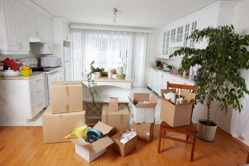 Flat moving preparation checklist and loaded removal van