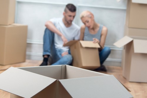 Local moving support in Hamptonhill with careful loading and transport planning