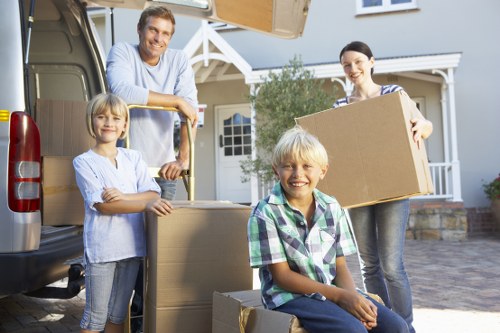 Local moving help for flats and homes in Hamptonhill