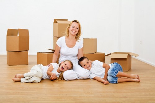 Furniture removal process for a flat or staircase access in Hamptonhill