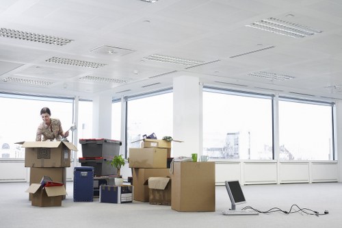 Commercial removal truck hire for Hamptonhill business relocation