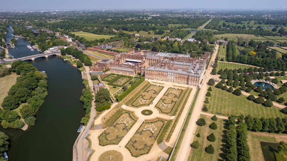 https://manandvanhamptonhill.co.uk/blog/richmond-council-permit-rules-for-hampton-hill-removals/
